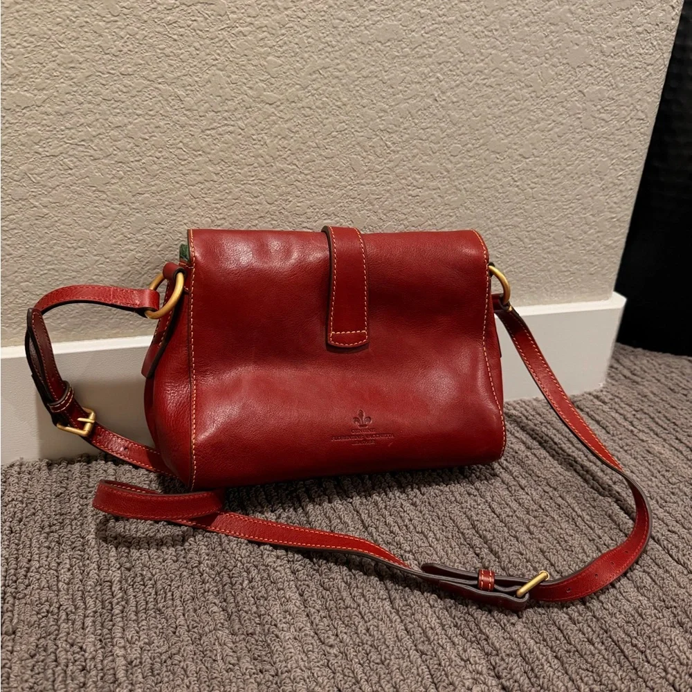 Dooney & Bourke Florentine Red Crossbody Bag - Picture 5 of 7